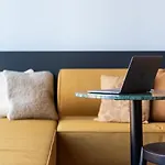Black F Tower - Serviced 4*