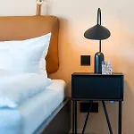 Black F Tower - Serviced 4* Φράιμπουργκ