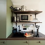 Black F Tower - Serviced Aparthotel 4*