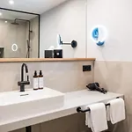 Black F Tower - Serviced Ξενοδοχείο με διαμερίσματα 4*