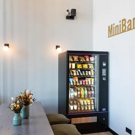 Black F Tower - Serviced 4*