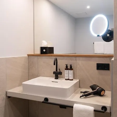 Lejlighedshotel Black F Tower - Serviced 4*