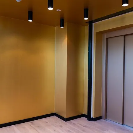 Black F Tower - Serviced 4*