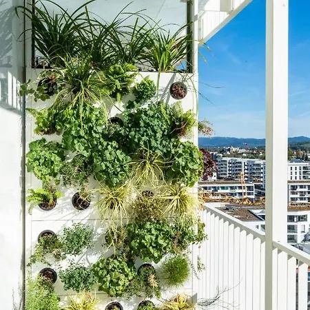 Black F Tower - Serviced 4*