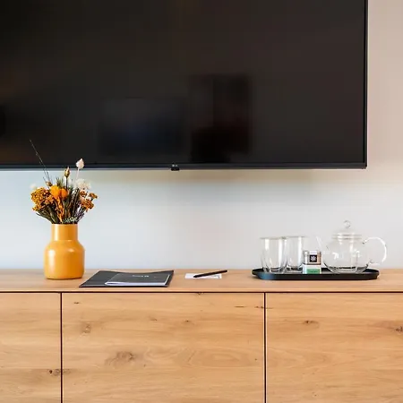 Black F Tower - Serviced Lejlighedshotel