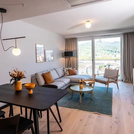 Black F Tower - Serviced Lejlighedshotel 4*