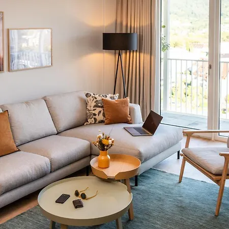 Black F Tower - Serviced 4*