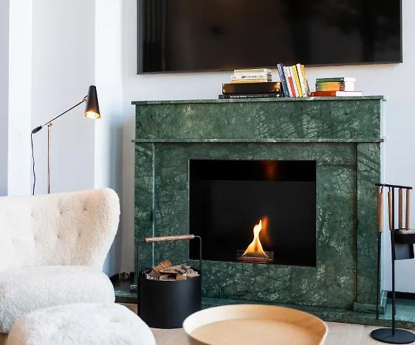 Black F Tower - Serviced Aparthotel