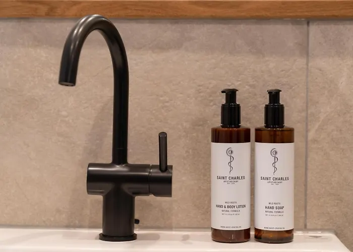 Aparthotel Black F Tower - Serviced 4*