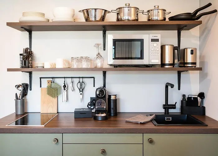 Aparthotel Black F Tower - Serviced 4*