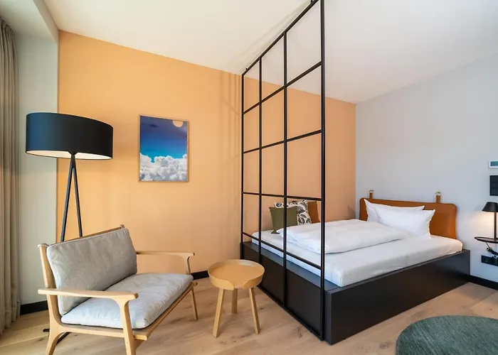 Black F Tower - Serviced Apart-hotel