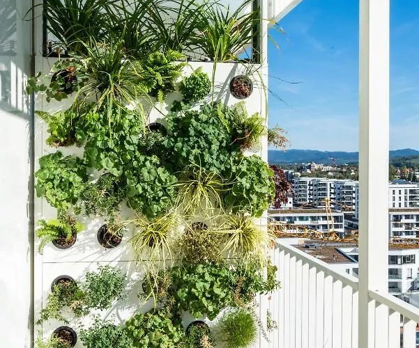 Black F Tower - Serviced 4*