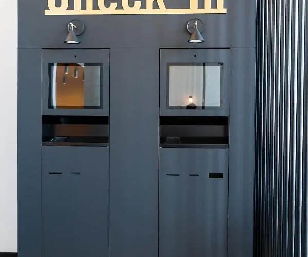 Black F Tower - Serviced Apart-hotel 4*