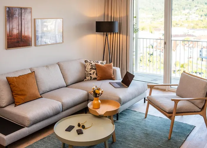 Black F Tower - Serviced 4*