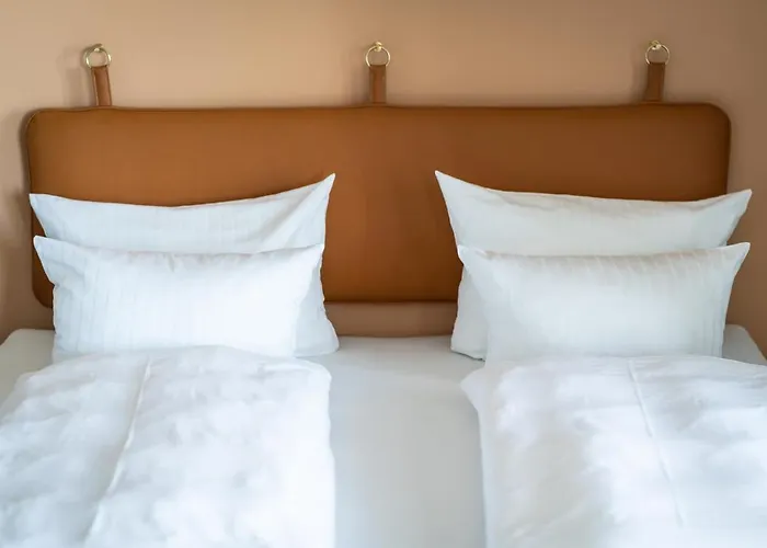 Black F Tower - Serviced Aparthotel